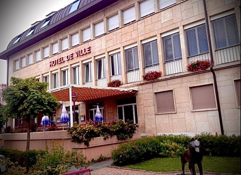 Hotel De Ville Du Sentier Лё-Сантье Экстерьер фото